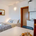 Angela & Marco's Apartman *