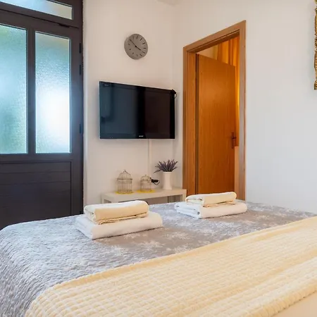 Angela & Marco's Neum