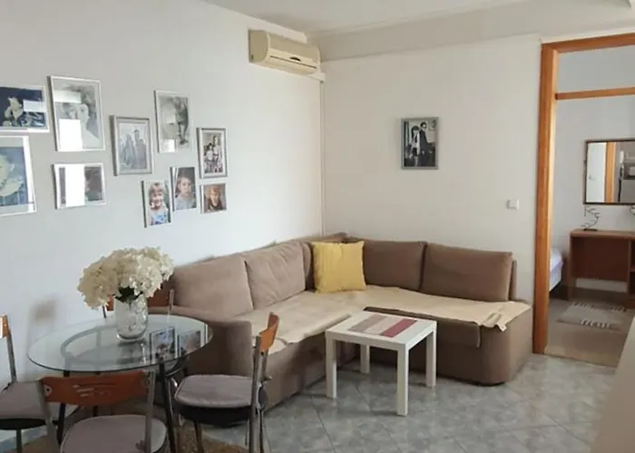 Angela & Marco's Neum